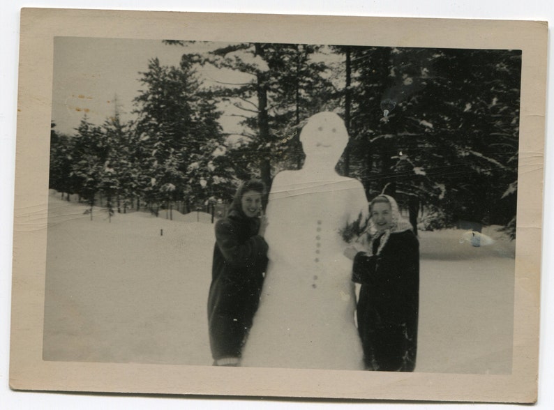 Tall snowman, vintage snapshot photo image 2