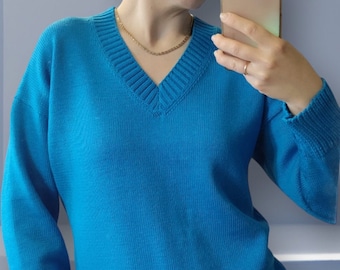 Merino Wool Knitted V-neck Pullover Pure Wool Sweater Soft Warm Made in Estonia Perfect Mother's Day Gift