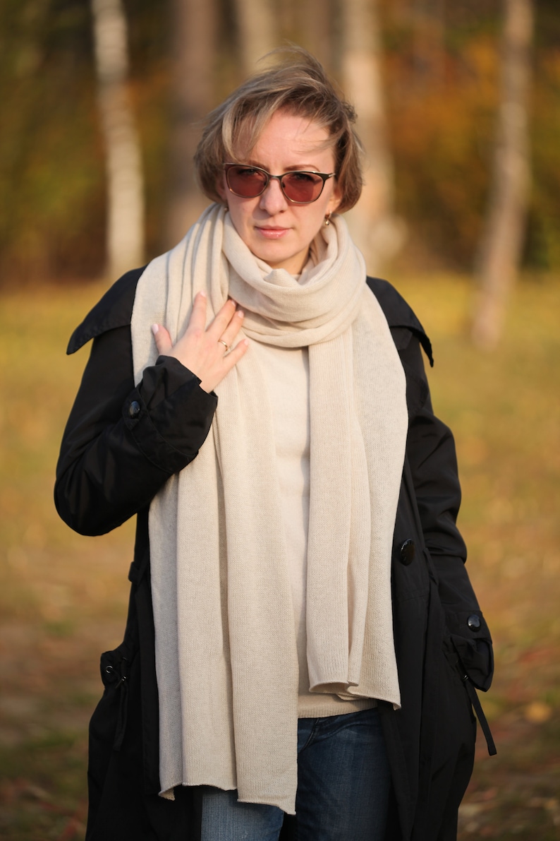 Kasjmier luxe handgemaakte lange sjaal Zacht en warm Perfect Moederdagcadeau Gemaakt in Estland Beige