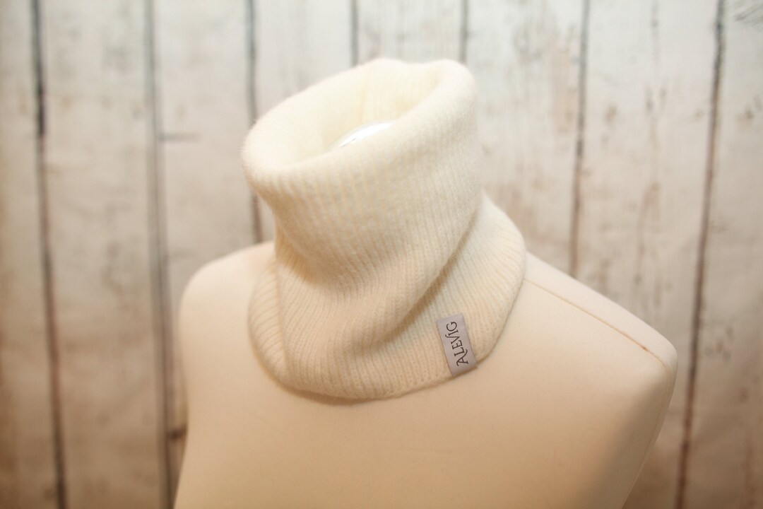 White Baby-alpaca Merino Wool Men Neck Warmer Gaiter Handmade Snood by ...