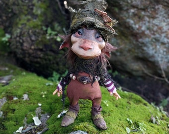 PRESALE-Lumüt-Goblin-Elf-artdoll-Limited edition-fantasy-cryptid-ooak-faerie-fairy doll-personalized gift-fantastic beast-creature-Magic
