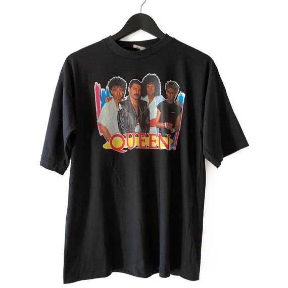 Official 1985 Queen Concert t shirt size medium F… - image 1