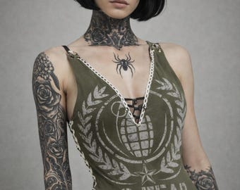 SIN MIEDO Body Granada de mano Vestido camiseta conmocionado Moda alternativa Atuendo de stripper Ropa de festival con tachuelas Leotardo gótico de encaje Motociclista