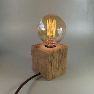 Candeeiro de mesa, candeeiro de madeira &quot;Barn find&quot;