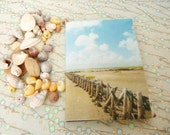 Protect passeport, passport holder for travel made with cotton printed from an embroided picture of the sea-side