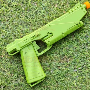 Star Wars Westar-35 Blaster Mandalorian Pistol Cosplay Gun Clone Wars Replica