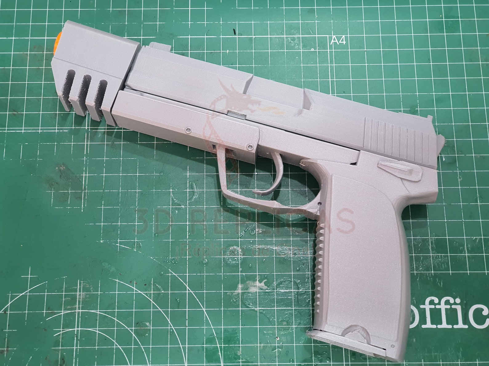 Tomb Raider Lara Croft H&K USP Match Pistol Gun Prop Replica | Etsy