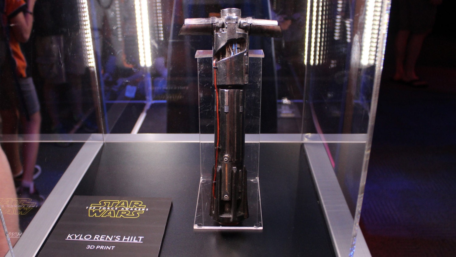 STAR WARS ライトセーバー　カイロ.レン 楽天市場】【並行輸入品】 スターウォーズ デラックス