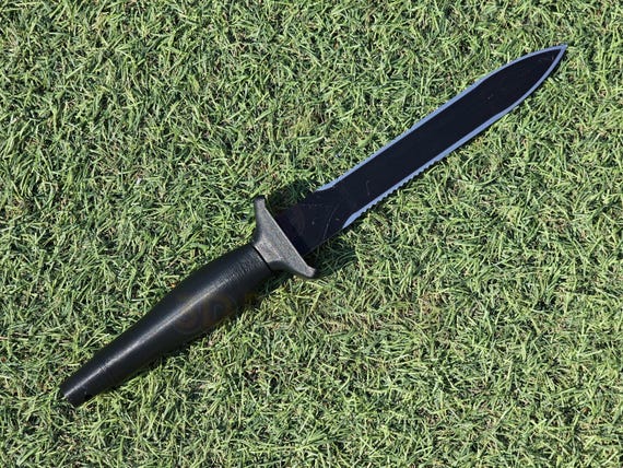 Aliens Pvt Hudson Explorer MM-IV Knife Prop Replica Colonial