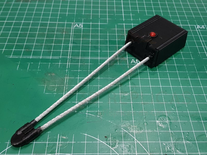 Star Wars The Mandalorian Bounty Tracking Fob Device Cosplay Prop Replica