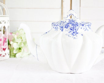 Vintage Shelley Dainty Blue Teapot: Blue Teapot, English Teapot, Shelley Teapot, 4 Cup Teapot, Tea Party Teapot, Pretty Teapot