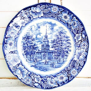 Vintage Liberty Blue Dinner Plate 9 3/4&quot;: Independence Hall,  English Plate, Blue Transferware Plate, Blue Dinner Plate, Vintage Wall Plate