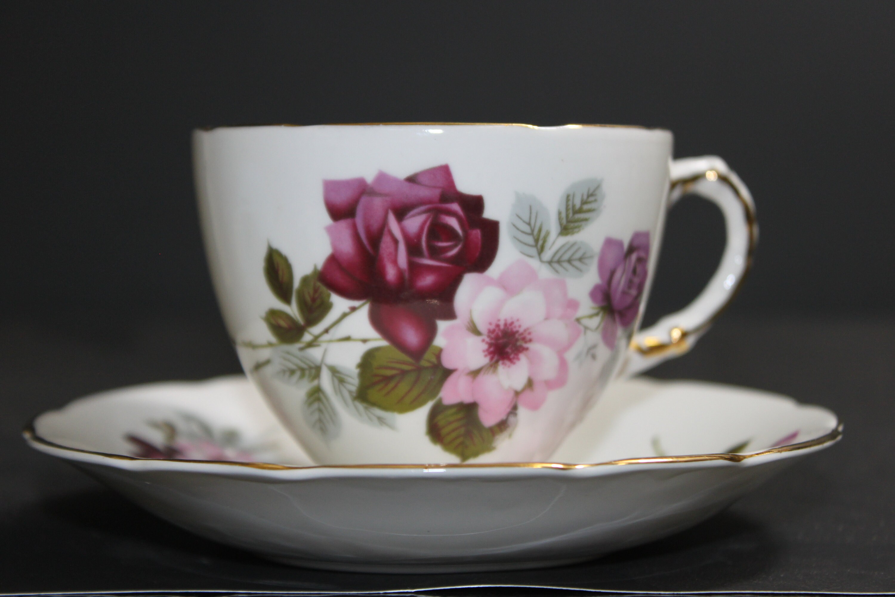 Vintage Delphine Teacup & Saucer | Red and Pink Roses, Teacup, English Teacup, Fine China Teacup,  Pretty Teacup,