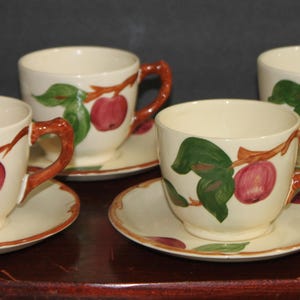 4 Vintage Franziskaner Apfeltasse & Untertasse Set - Apfeltasse und Untertasse, hergestellt in den USA Old Mark, kostenloser Versand in die USA