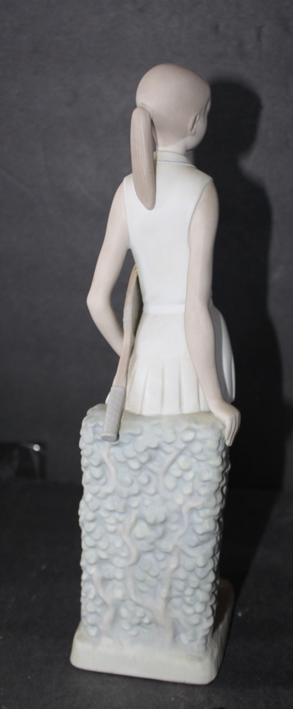 ヴィンテージ リヤドロ テニスプレイヤーガール 磁器フィギュア #4798