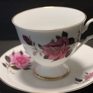 Vintage Pink Roses Teacup and Saucer Set China 9030. Tea Party Teacup, Pretty Teacup Superb Condition