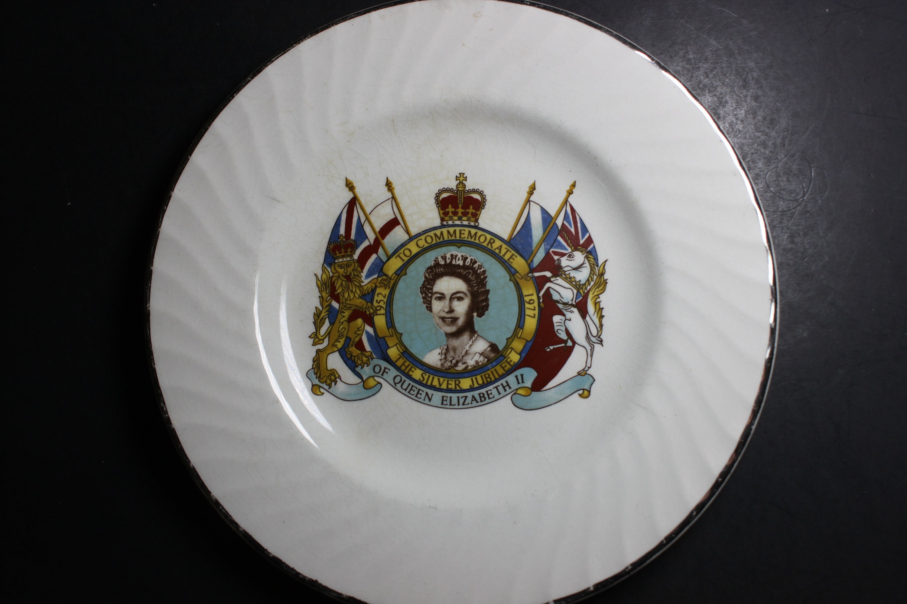 2 Queen Elizabeth Silver Jubilee Plates 1952 to 1977 Etsy