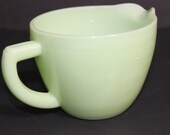Jeannette Glass Co Jadeite 2 Cup Measuring Pitcher Sunflower, Jadeite Pour Spout Vintage Superb Condition