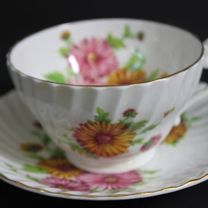Stanley Teacup Vintage - Ribbed Teacup w/Floral Pattern Inside, English Teacup, Tea Party Teacup,  Superb FREE SHIPPING