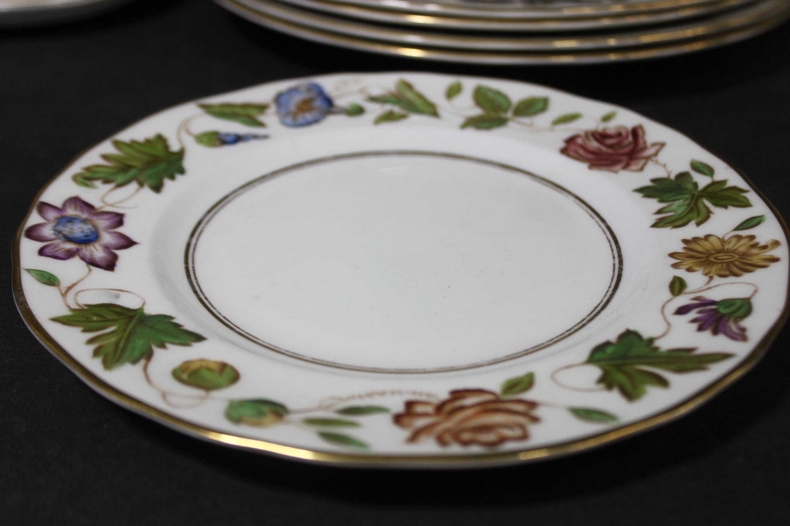 ロイヤルウースター ディナープレート、紫、青、黄、赤の花柄ボーダー