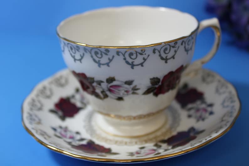Vintage Colclough Bone China Teacup | Red Roses, Made in England - Etsy