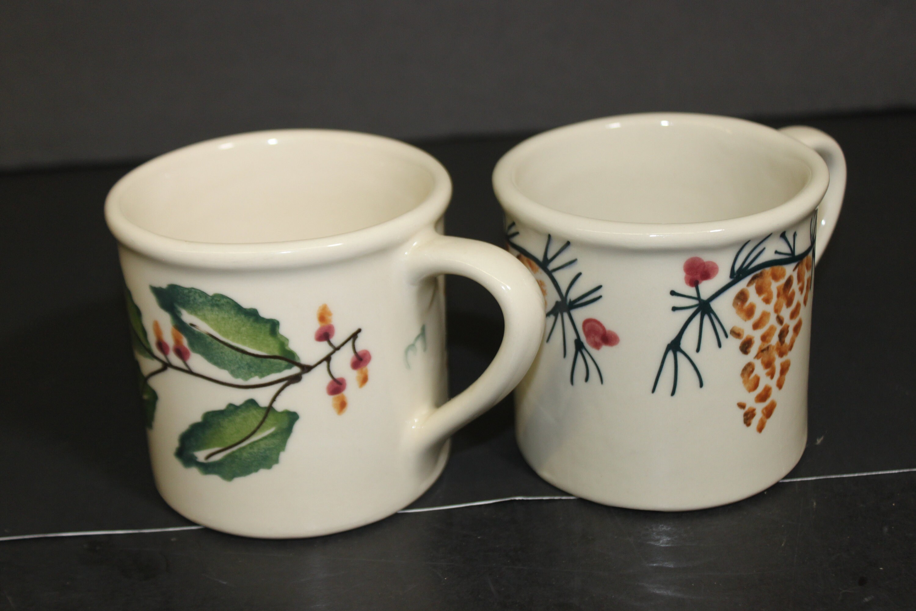 Hartstone Pottery for sale Only 2 left at 70