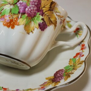 Vintage Royal Stuart theekopje en schotelset | Tea Party theekopje, mooi theekopje, Engels theekopje, delicaat bloemmotief, Britse productie