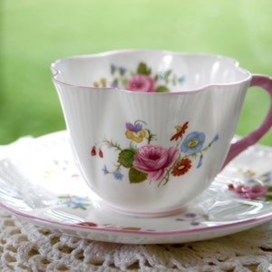 Vintage Shelley Dainty "Rose & Red Daisy" Tea Cup and Saucer: White with Flowers and Pink Trim.