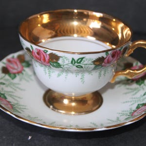 Rosina Teacup & Saucer Set. Pattern 5147, &quot;Queens&quot; Vintage Teacup, Floral Teacup, English Teacup Gold Rim