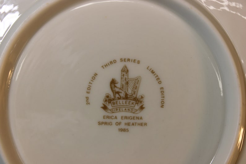 Irish Heather /' Belleek Plate Cabinet Plate Superb Condition Vintage Belleek Christmas 1985 Plate 9 Diameter