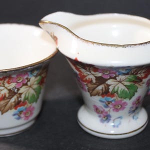 James Kent Staffordshire &quot;Maple&quot; Jarra y azucarera: juego de té, jarra y azucarera estilo inglés