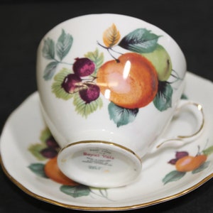 Royal Vale Teacup & Saucer Set , Fruit  Teacup, Tea Party Teacup, English Teacup, SUPERB CONDITION Free Shipping