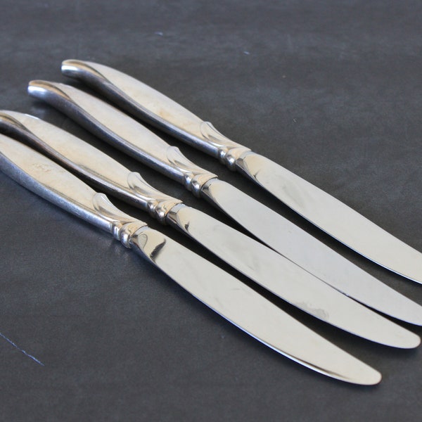 4 pcs: 1847 Rogers Bros "Flair"  Silverplate  9 1/8" Knives Produced 1956  Great Condition  FREE SHIPPING