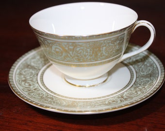 Royal Doulton English Renaissance Dinnerware Set - Etsy Israel