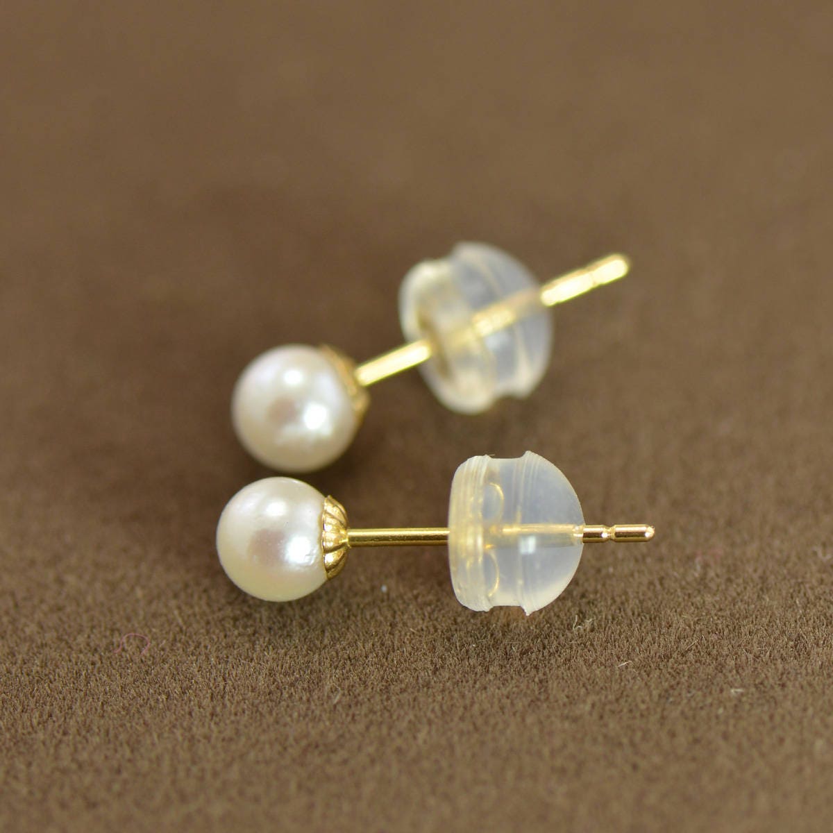 18K Gold 4MM Cultured Japanese Akoya Pearls Stud Earrings | Etsy