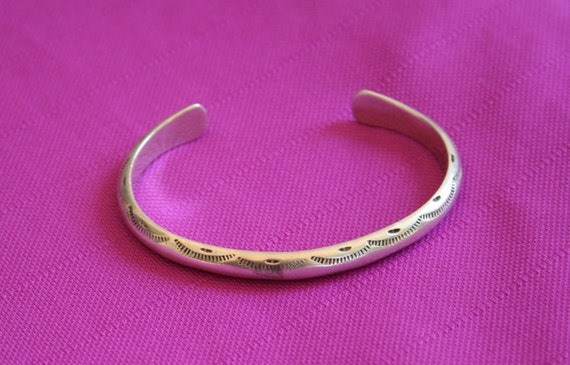 Important Modernistic Navajo Ben Ration Green Turquoise Native American Jewelry Silver Bracelet Important Modernistic Navajo Ben Ration Green Turquoise Native American Jewelry Silver Bracelet