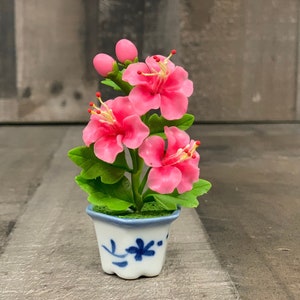 Miniature Handmade Clay Flowers Mini Hawaiian Pink Hibiscus Cute Clay Sculpture Hand Paint Perfect For Wedding Gift/ Special Occasion