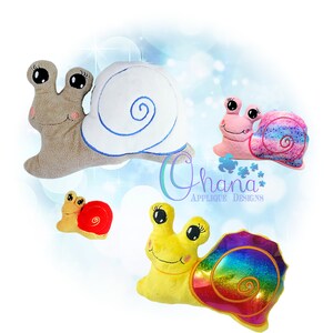 Stanley Snail Stuffie no desenho de bordado à máquina de aro