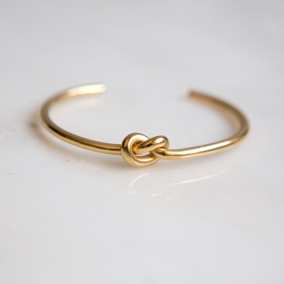 knot cuff