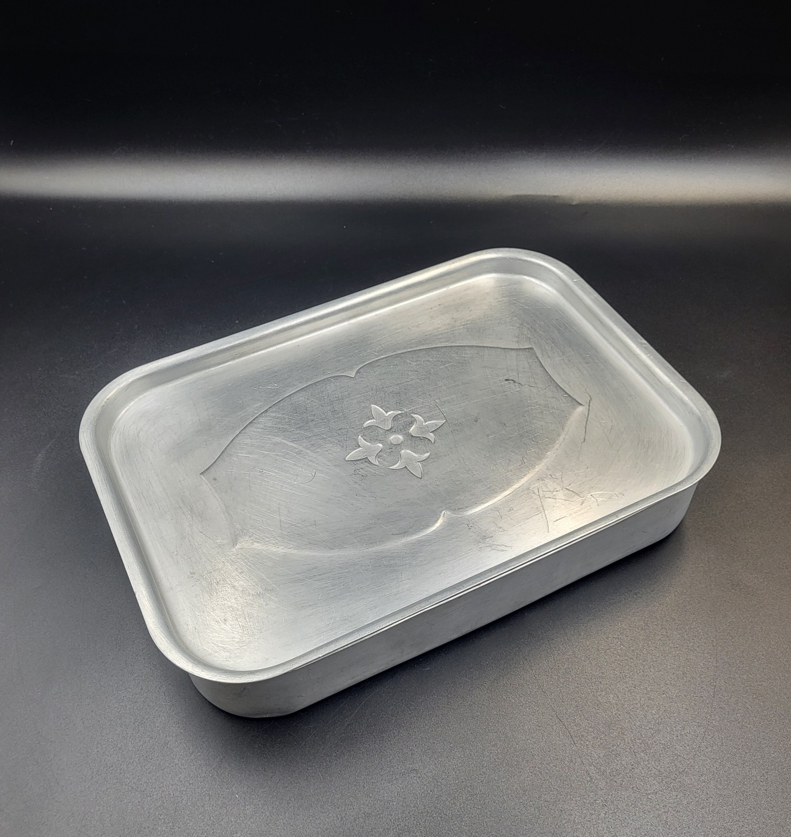 Large metal dish pan shop