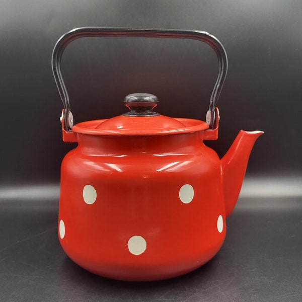 Vintage 3 Liter Enameled Polka Dot Teapot. Retro Metal Kettle. Red Teapot with White Dots. Kitchen Decor.