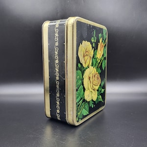 Vintage USSR Tin Box: Floral Lidded Canister, Tallinn 1958