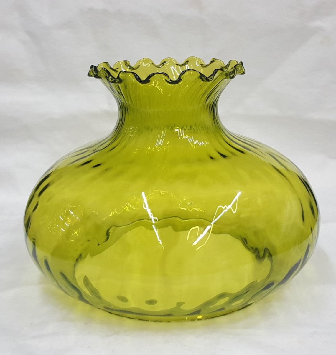Very Large Vintage Light Green Glass Lamp Shade With Ruffled Top Etsy 日本