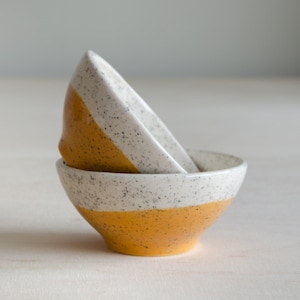 Bowl - Speckles yellow - handmade - ceramics