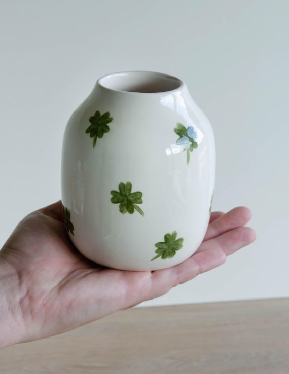 緑色の葉模様の陶器花瓶 緑色の葉模様の陶器花瓶 青い葉模様 葉模様の陶器花瓶 JAPAN 陶器製