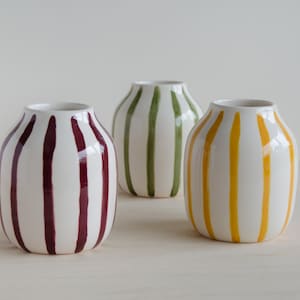 Handmade vase with stripes - Earthenware ceramics - Flower vase - Home decoration - Housewarming gift