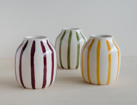 Handgefertigte, gestreifte Vase – Steingutkeramik – Blumenvase – Wohnaccessoires – Einzugsgeschenk