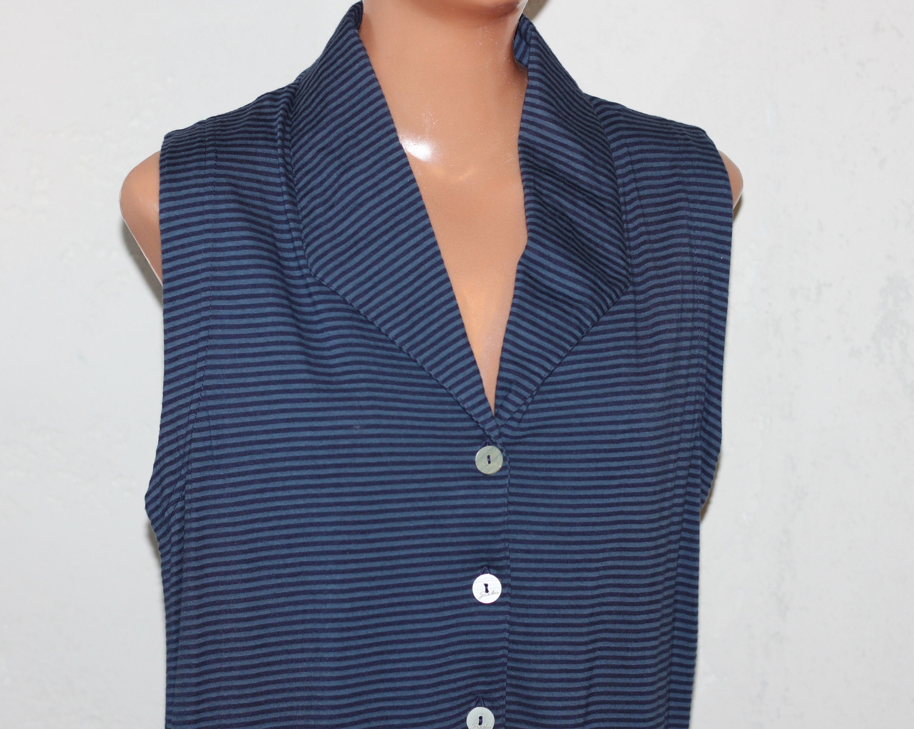 Vintage blue striped long sleeve top
