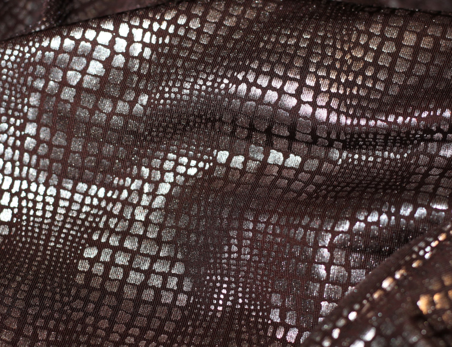 Sliver Snake Skin Pattern Black Silver Snake Skin Print Shiny Fitting Skinny Top Blouse Size S/M ...