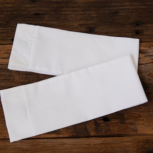 Magnetic cotton tiebacks for curtains